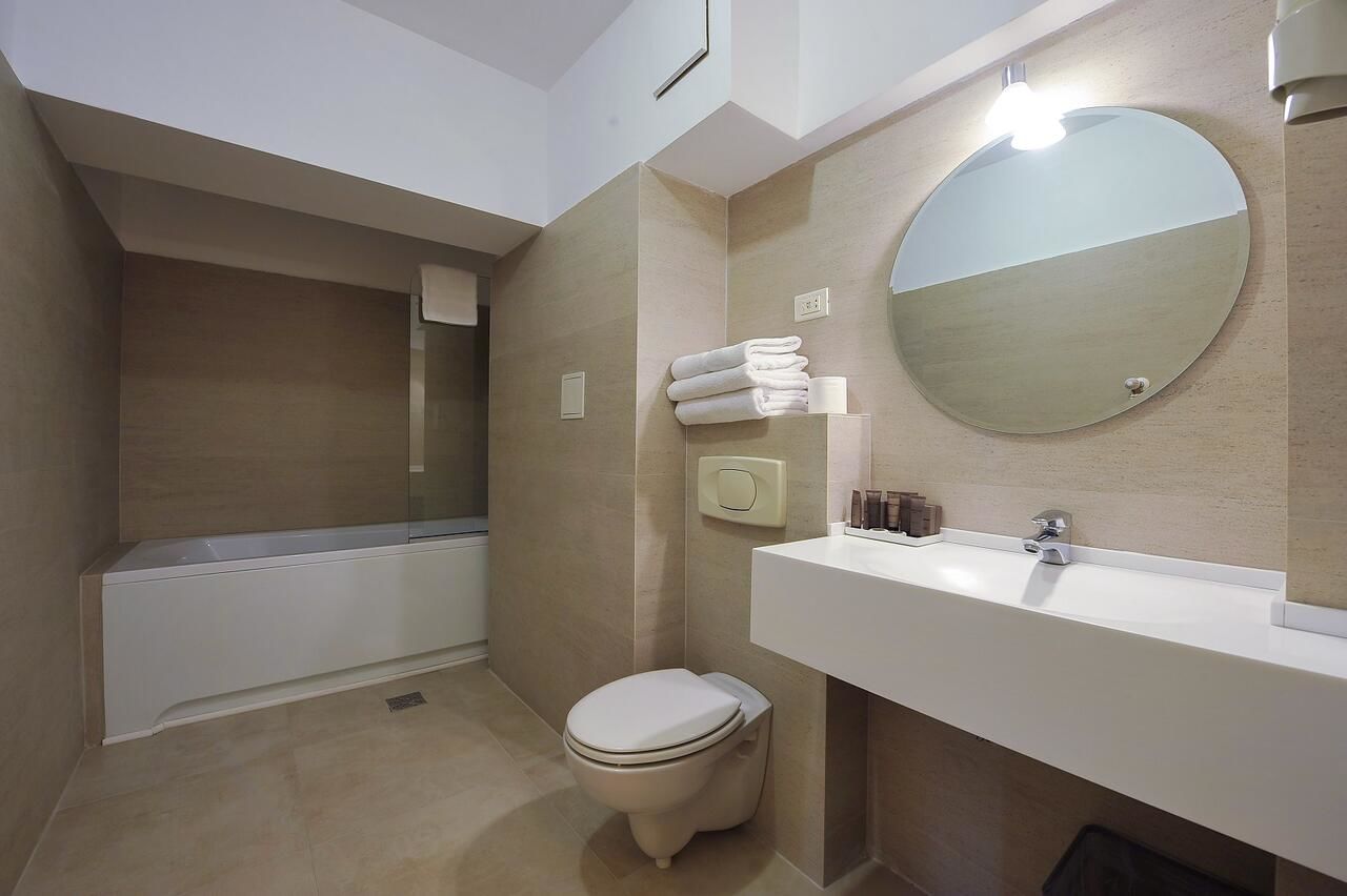Отель Crystal Palace Hotel Бухарест-25