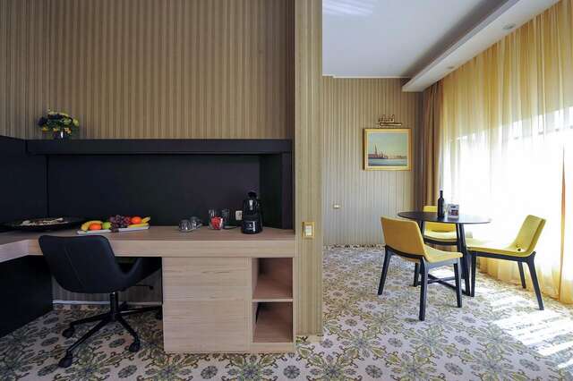 Отель Crystal Palace Hotel Бухарест-16