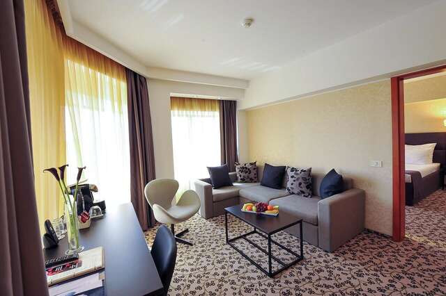 Отель Crystal Palace Hotel Бухарест-21