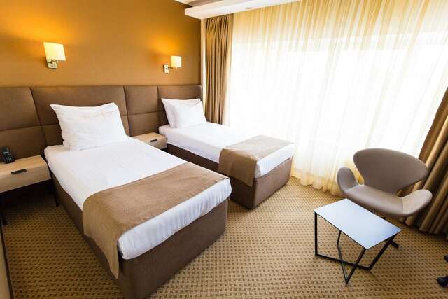 Отель Crystal Palace Hotel Бухарест-4