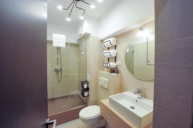 Отель Crystal Palace Hotel Бухарест-51